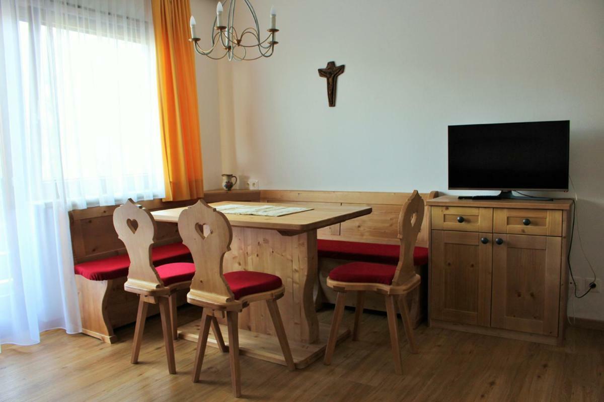 Ferienland Stubai Aparthotel Fulpmes Ngoại thất bức ảnh
